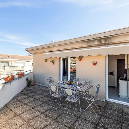 Victoria Bergamote Attic With Terrace And Sea View - Happy Rentals *