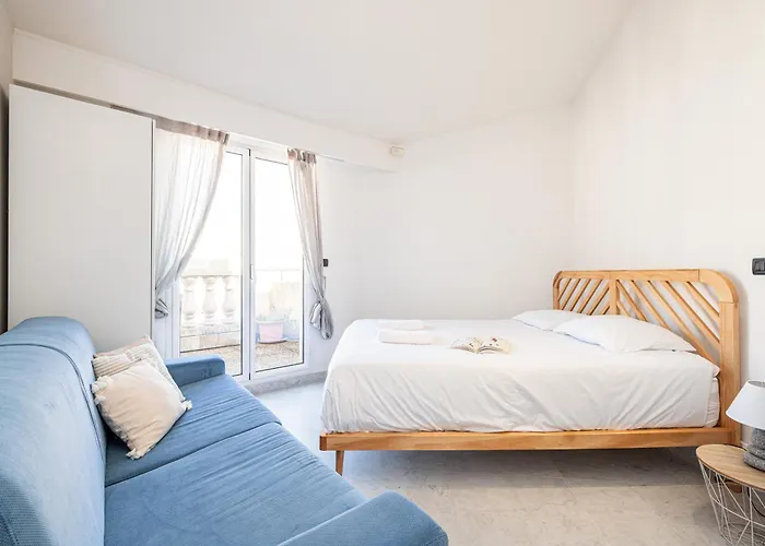 Victoria Bergamote Attic - Happy Appartement